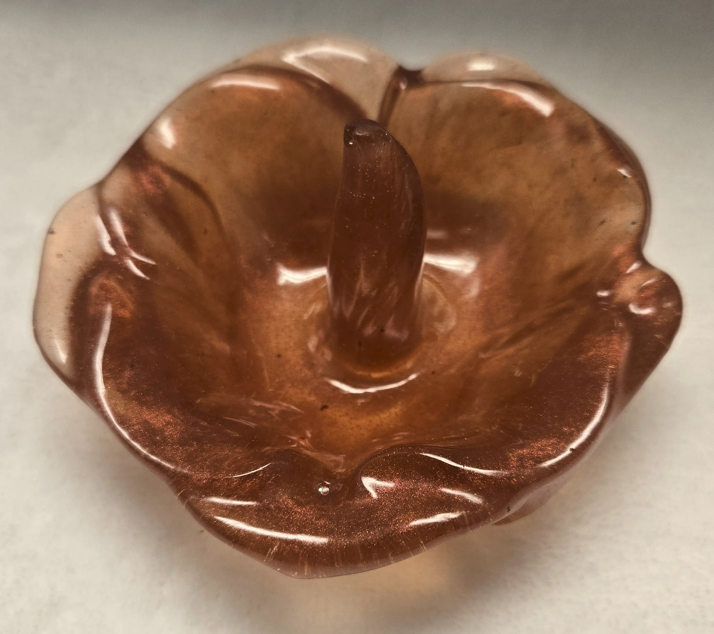 Ring Holder resin red sparkle